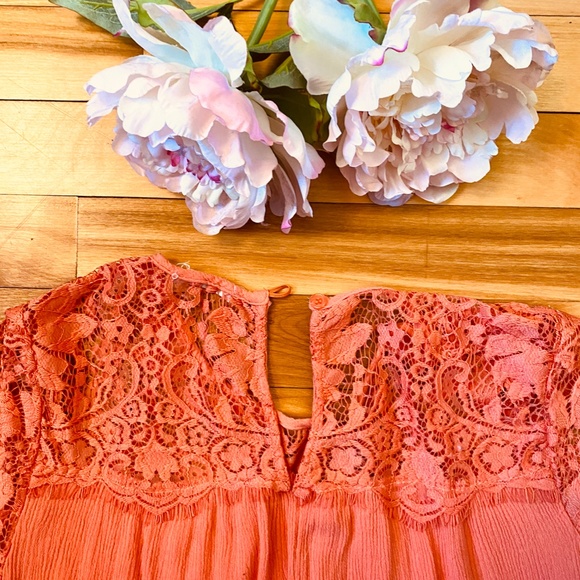 Elodie Orange Lace Flowy Top - Picture 3 of 4